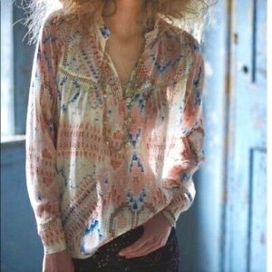 ⭐️ 5️⃣ for $25 ⭐️ Anthropologie - Dolan blouse - Size Small
